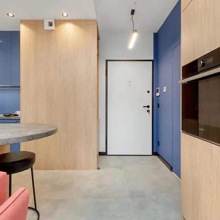 Jasne Apartmenty Z Parkingiem Popieluszki W Gdansku By Renters Apartamento Gdańsk