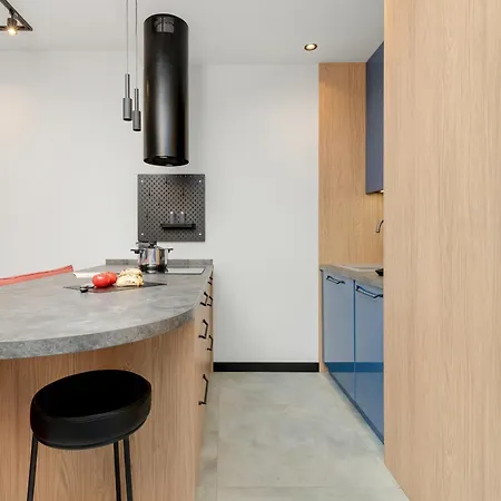 Jasne Apartmenty Z Parkingiem Popieluszki W Gdansku By Renters Gdańsk