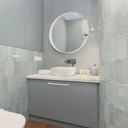 Jasne Apartmenty Z Parkingiem Popieluszki W Gdansku By Renters Apartamento