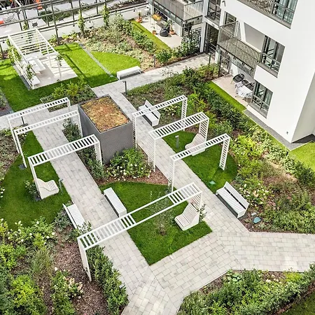 Jasne Apartmenty Z Parkingiem Popieluszki W Gdansku By Renters Gdańsk