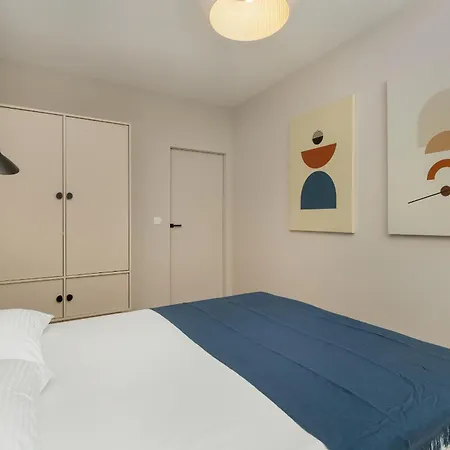 Jasne Apartmenty Z Parkingiem Popieluszki W Gdansku By Renters Gdańsk