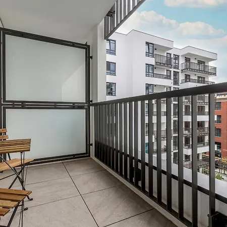 Jasne Apartmenty Z Parkingiem Popieluszki W Gdansku By Renters Appartement Gdańsk