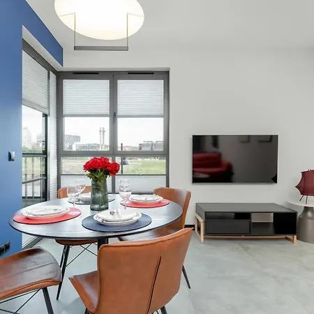 Jasne Apartmenty Z Parkingiem Popieluszki W Gdansku By Renters Appartement Gdańsk